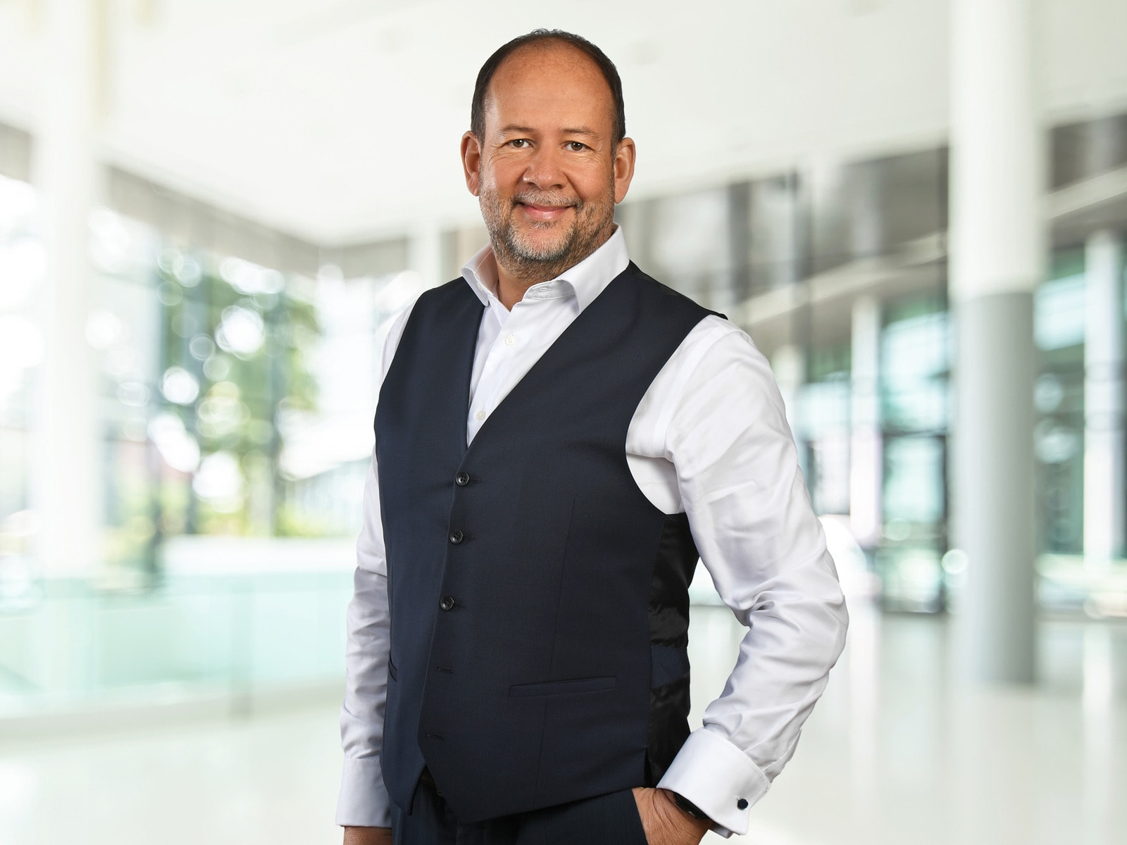 Dr. Marcos Arias