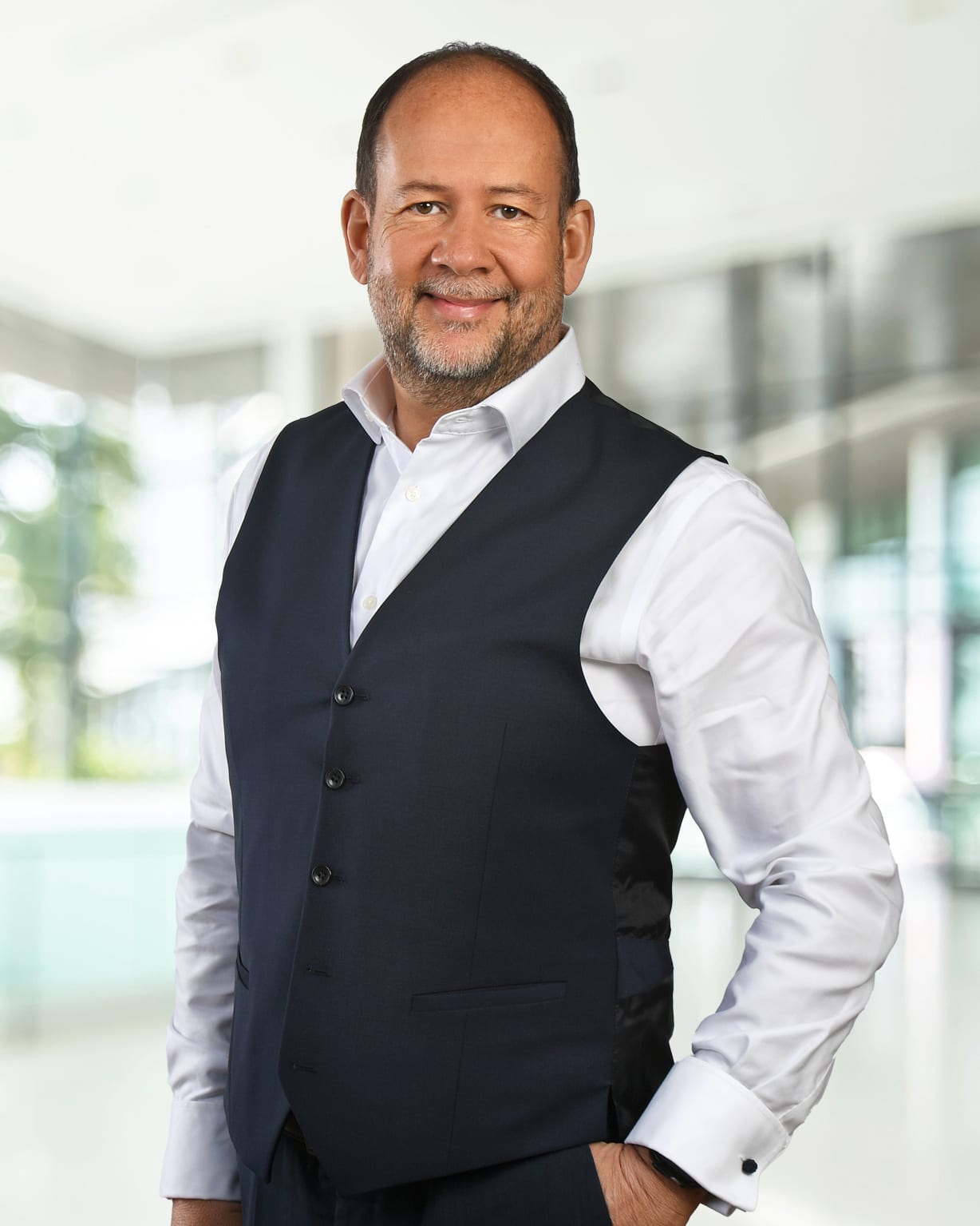Dr. Marcos Arias